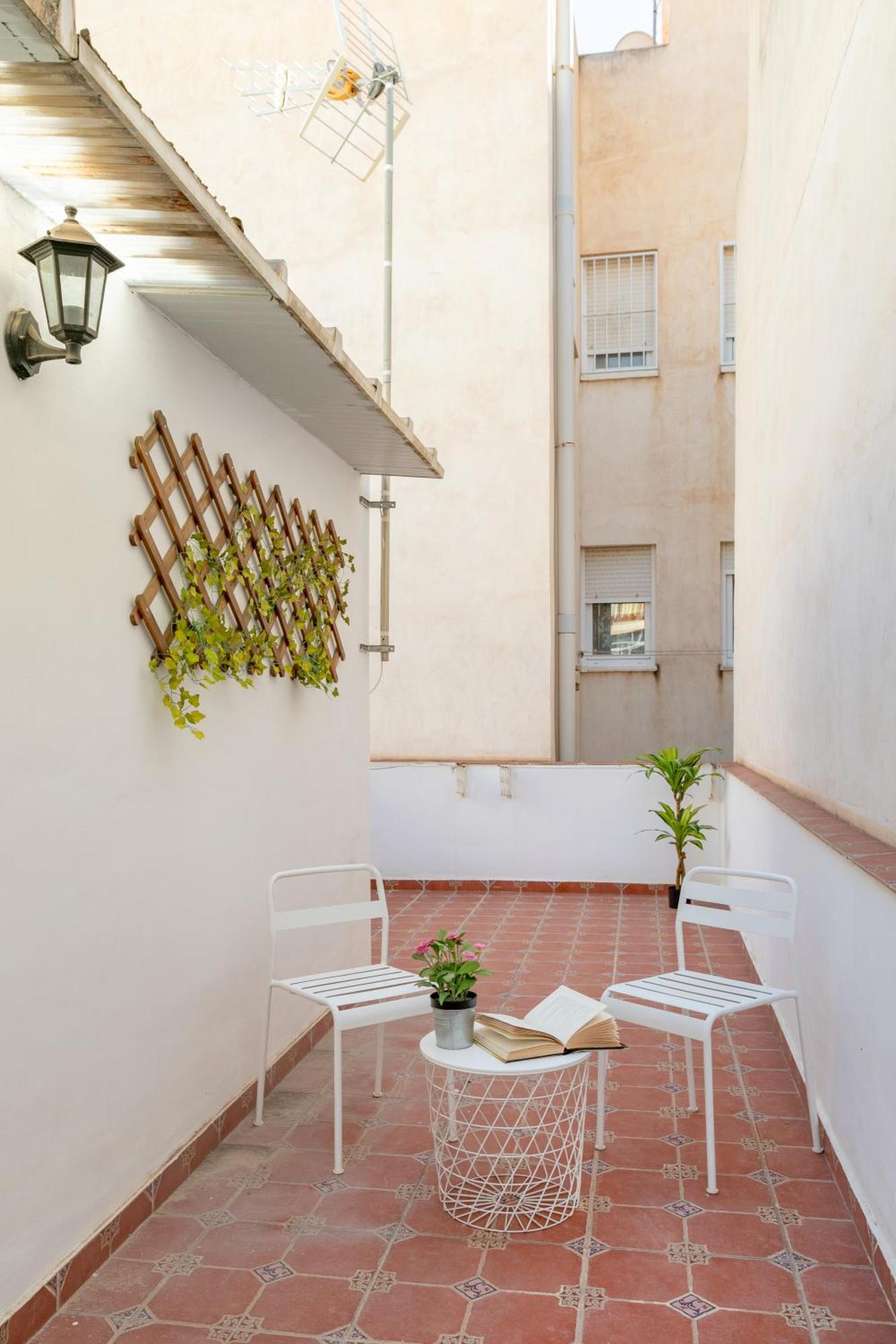 Apartamentos San Leandro, Centro Alicante Exterior photo